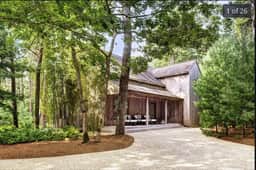 Wander East Hampton Woods - Image 4